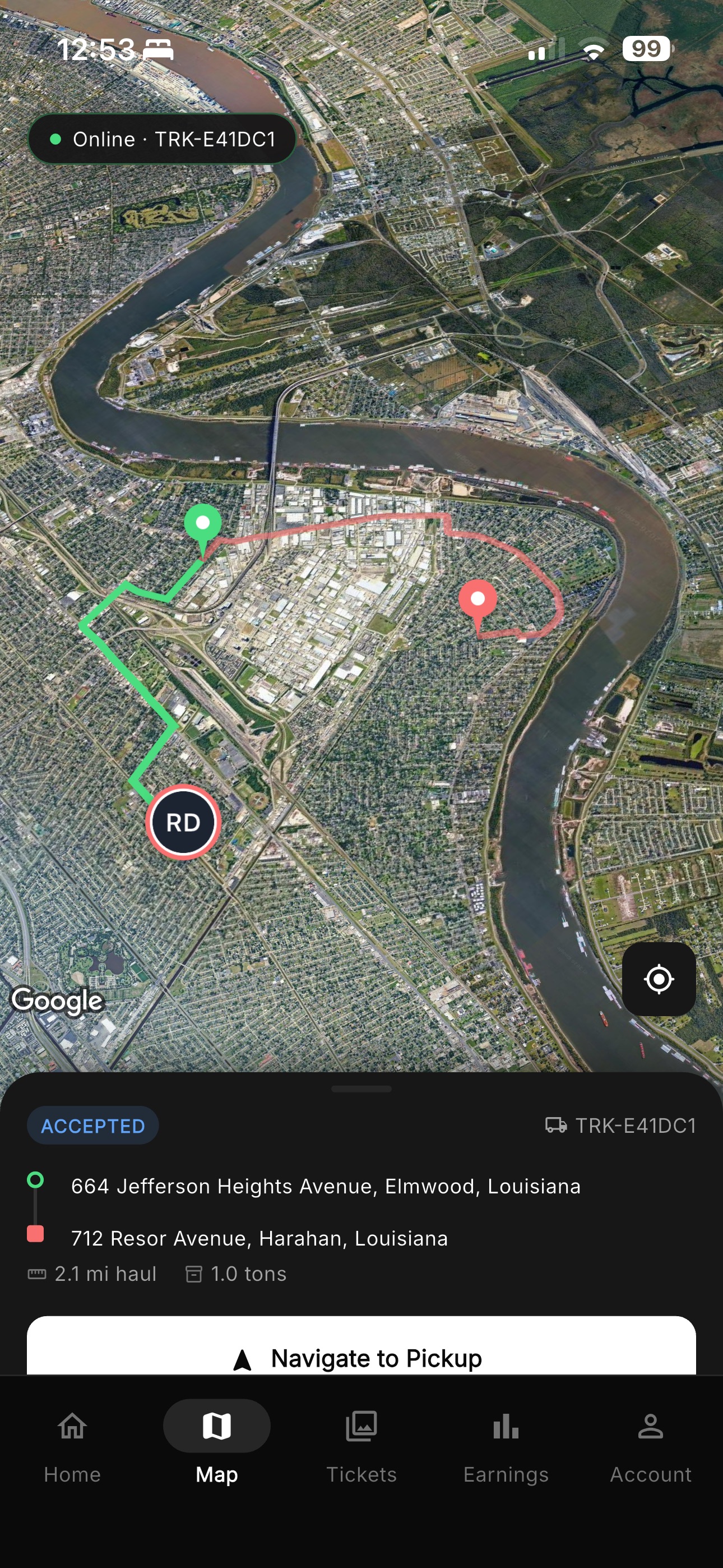Driver app showing an accepted trip with navigation route